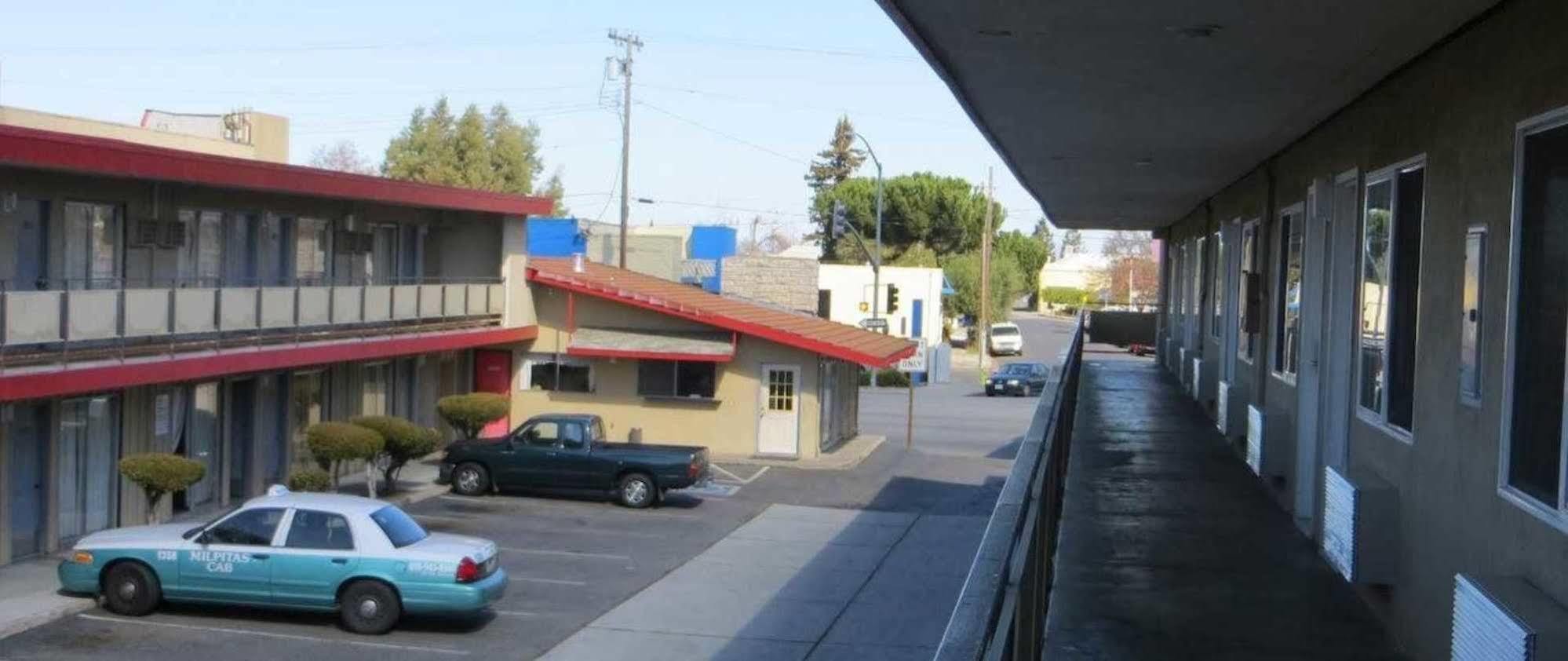 Capri Motel Редвуд Сити Экстерьер фото